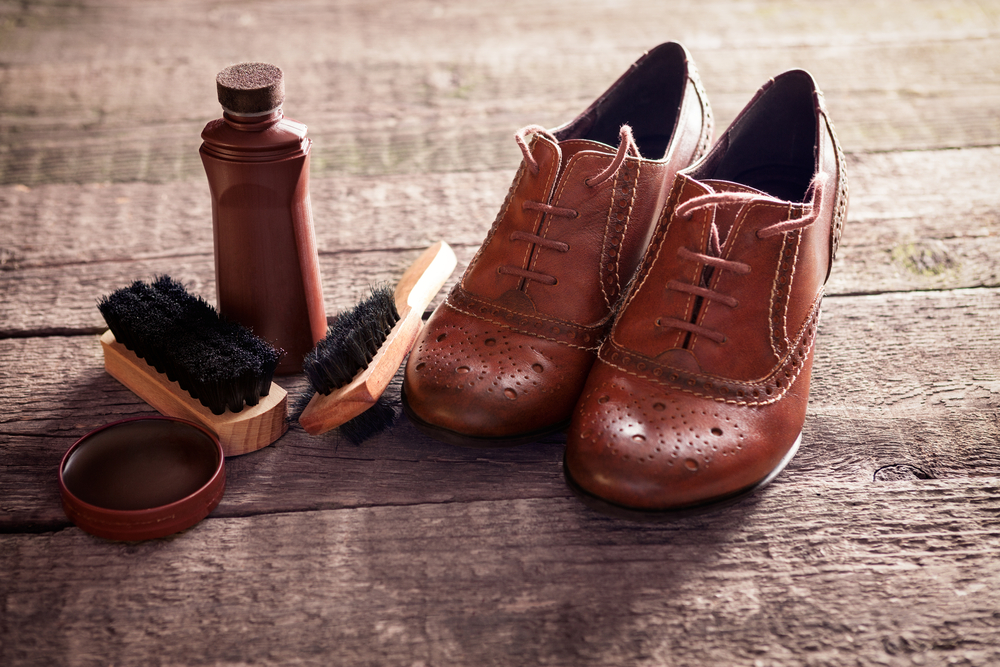 Meilleur cirage pour chaussures : Explications et conseils - Blog Mode